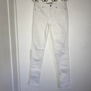 Abercrombie White Skinny Jeans 28 6L